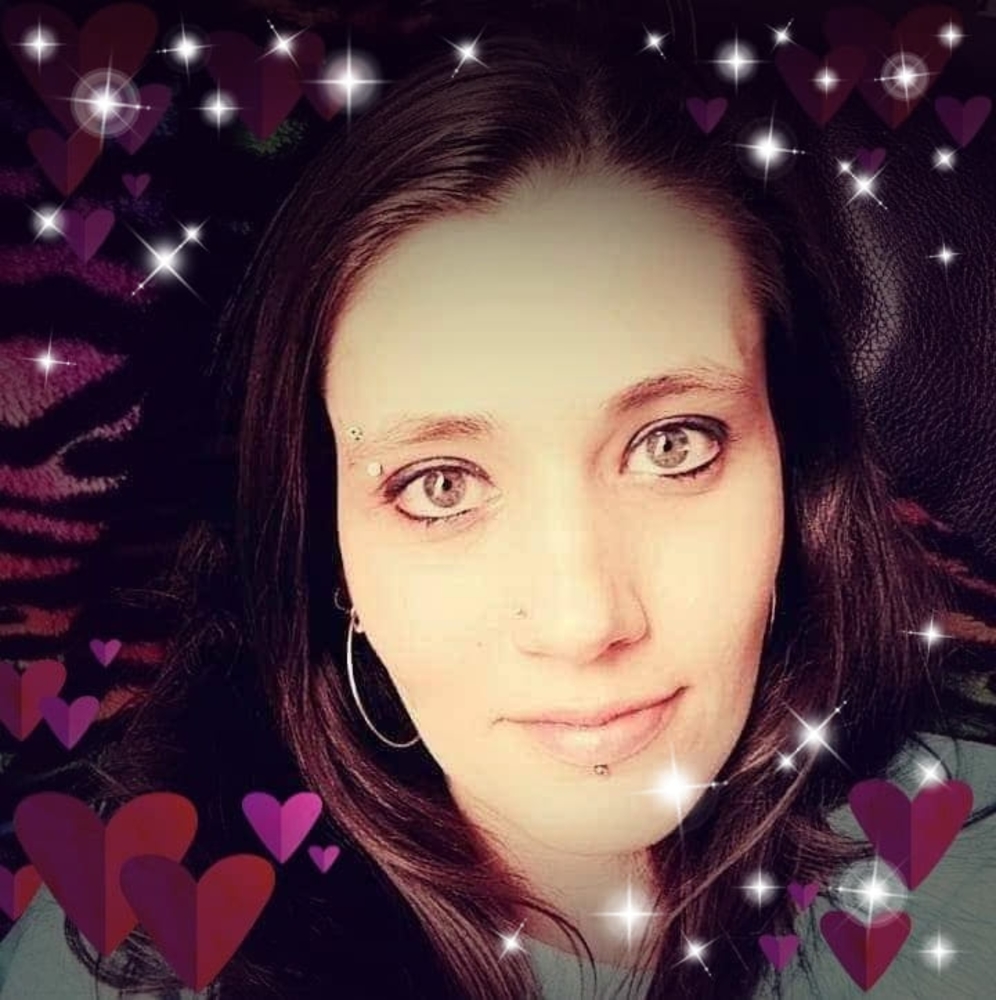 Meet your Posher, Sarina